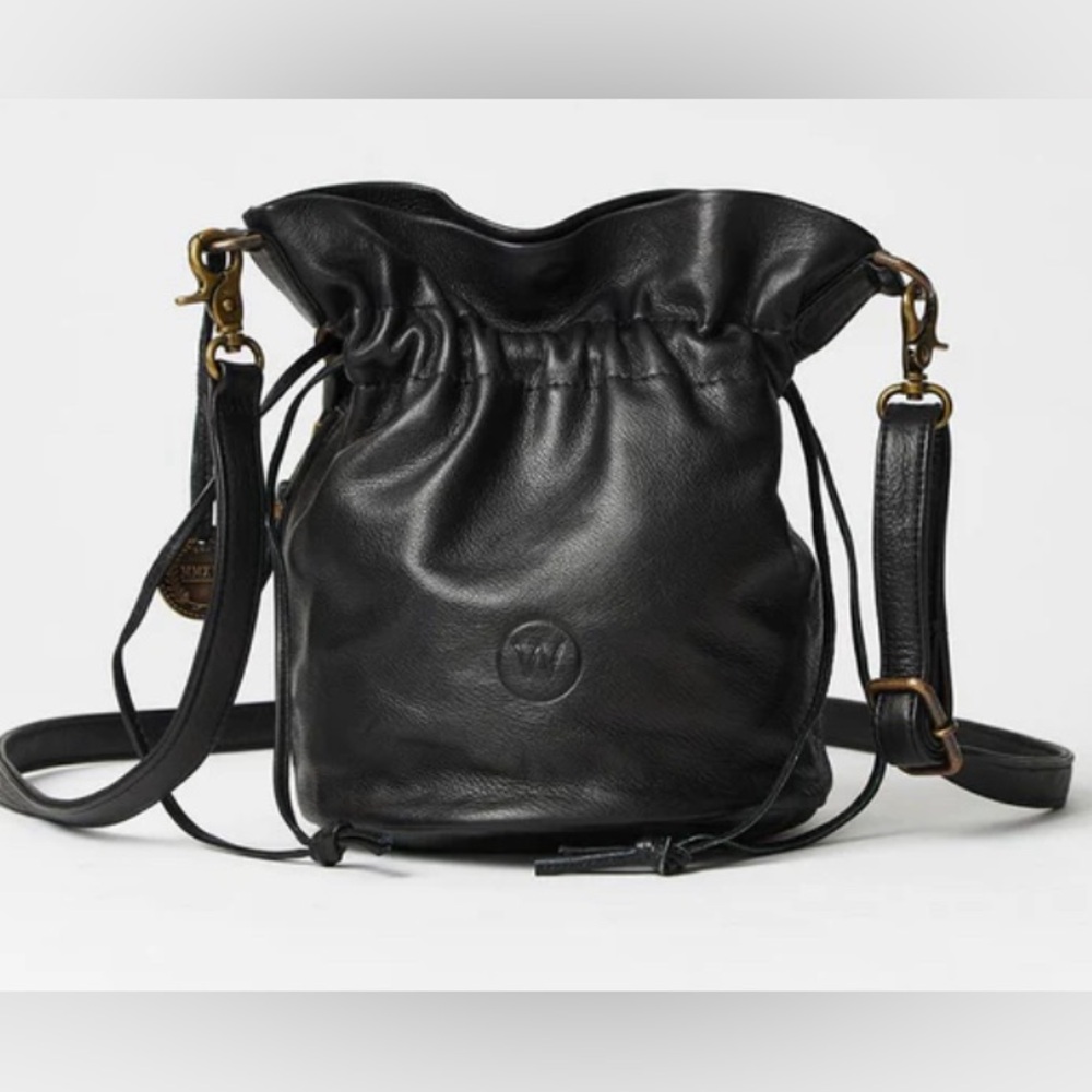 Soft leather drawstring bucket bag.